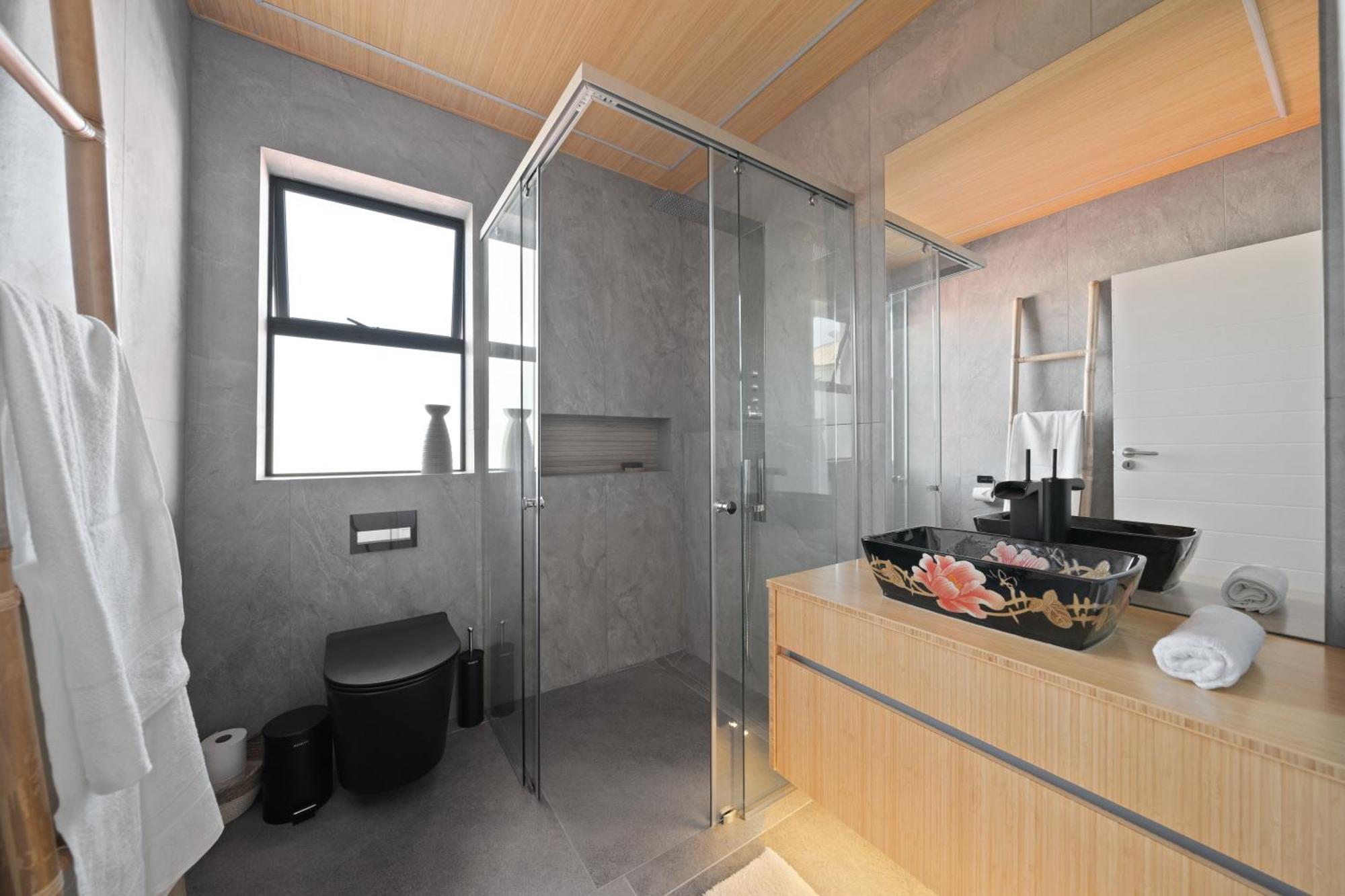 The Lookout - Panoramic 4 Bedroom House With Free Wifi And Pool ケープタウン エクステリア 写真