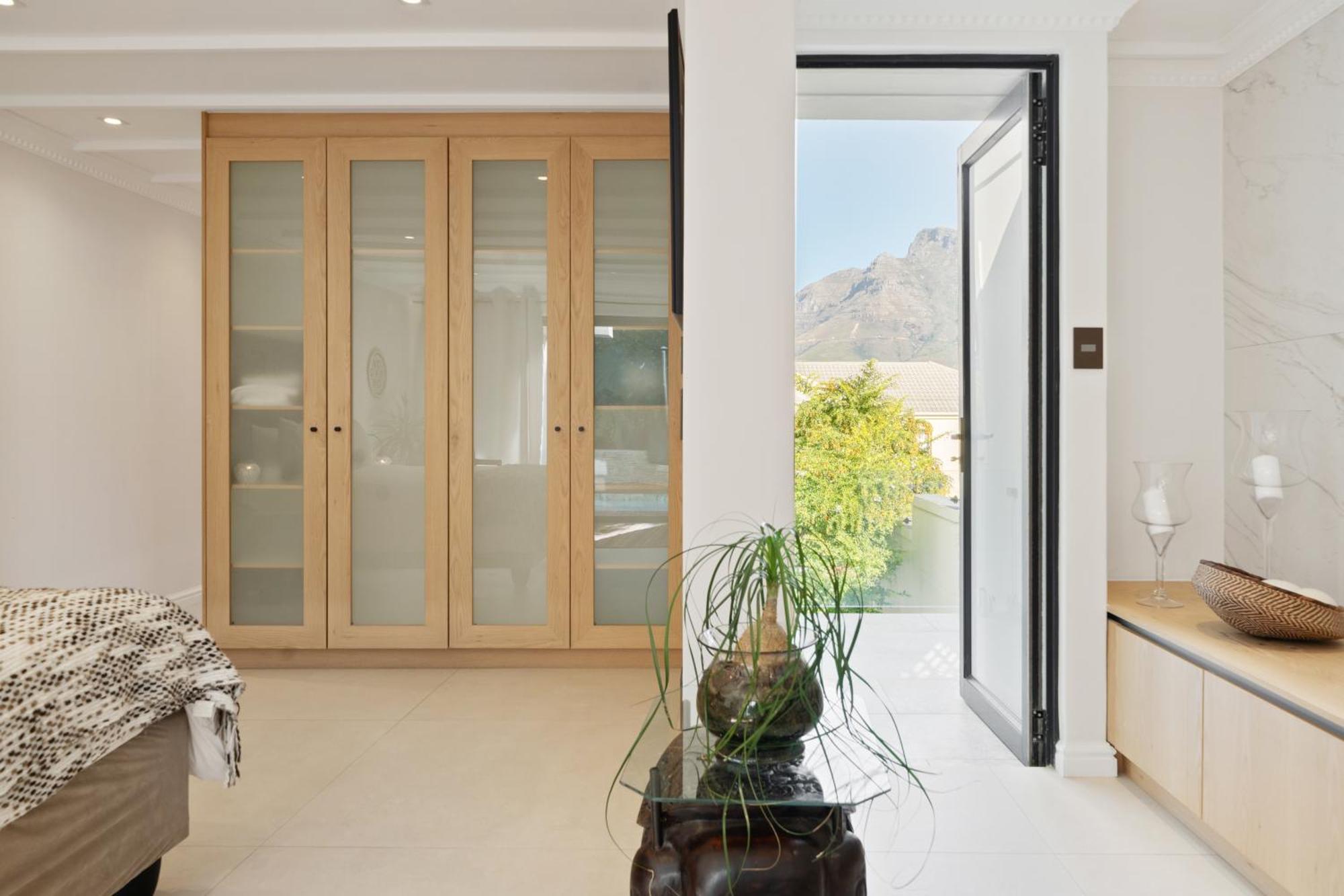 The Lookout - Panoramic 4 Bedroom House With Free Wifi And Pool ケープタウン エクステリア 写真